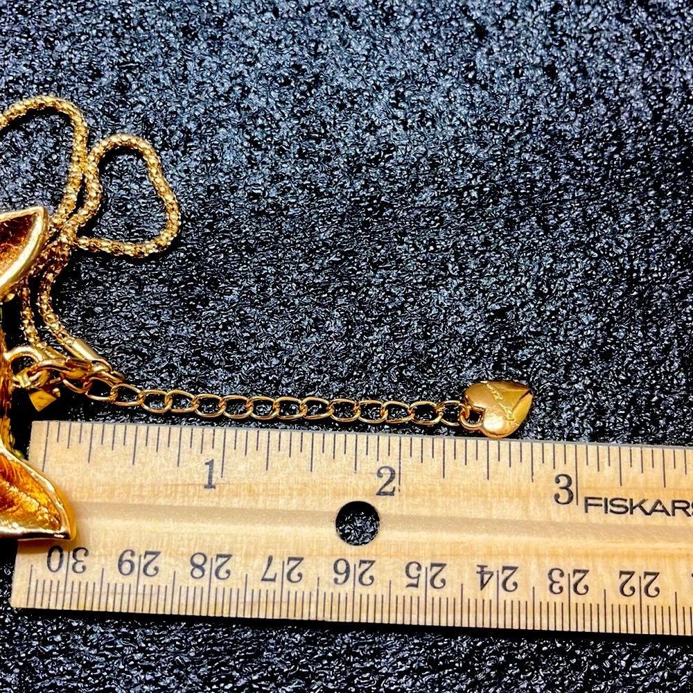 Betsey Johnson Green Wolf Head Pendant Necklace - Picture 3 of 10